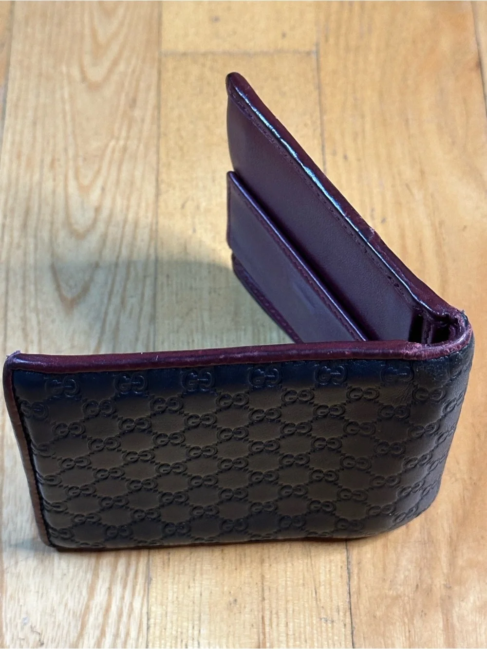Gucci Navy & Burgundy Microguccissima GG Leather Bifold Wallet